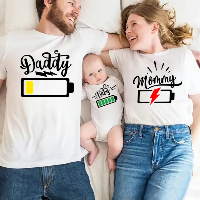 Plant Parent T Shirt - Kaos Keluarga Lucu Motif Baterai, Pakaian